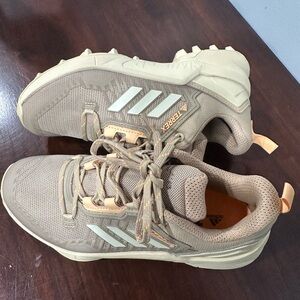 Adidas woman’s Terrex Beige Sneakers